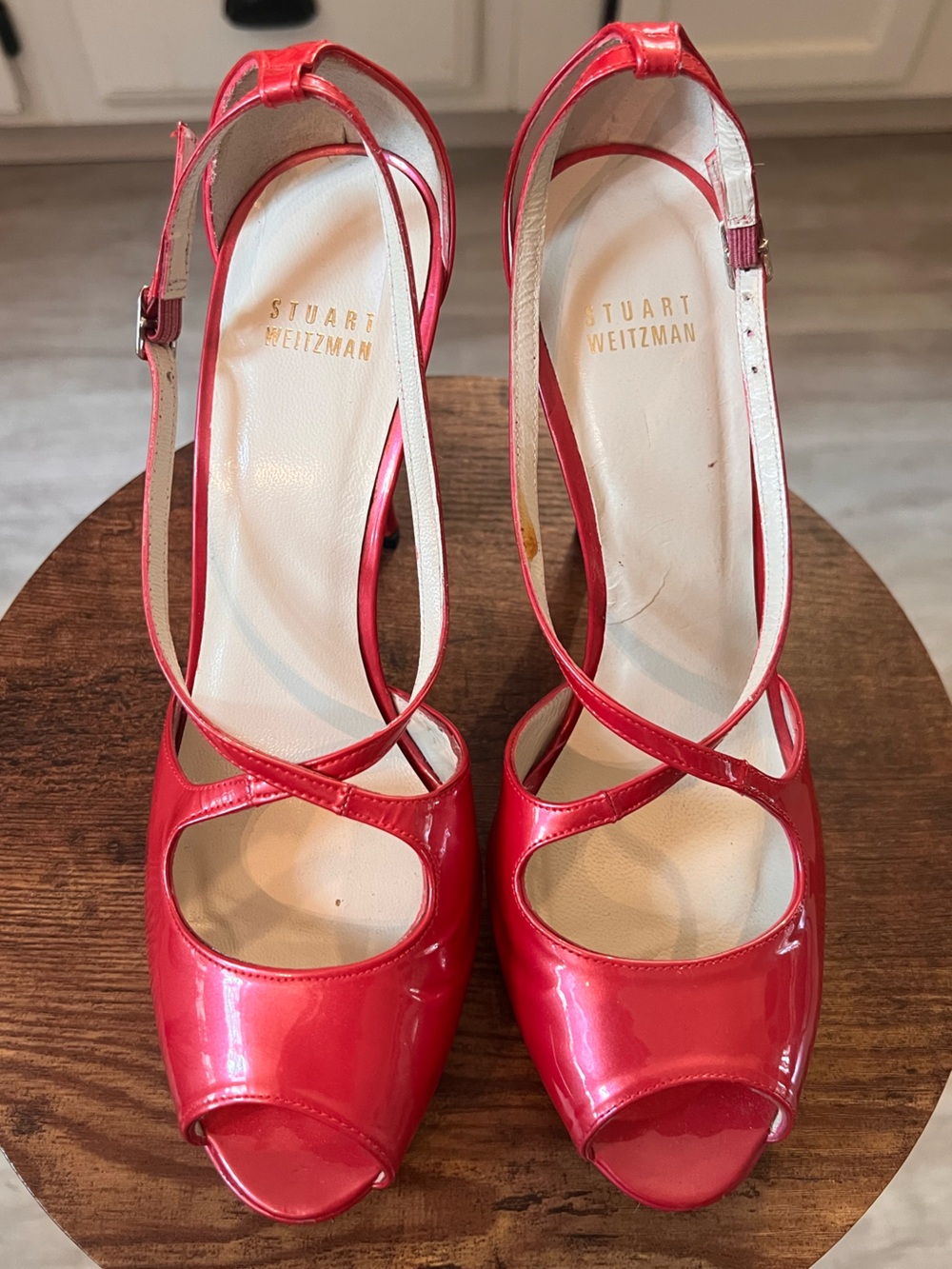 STUART WEITZMAN BARBIE HOT PINK PATENT LEATHER STRAPPY PUMPS ✨